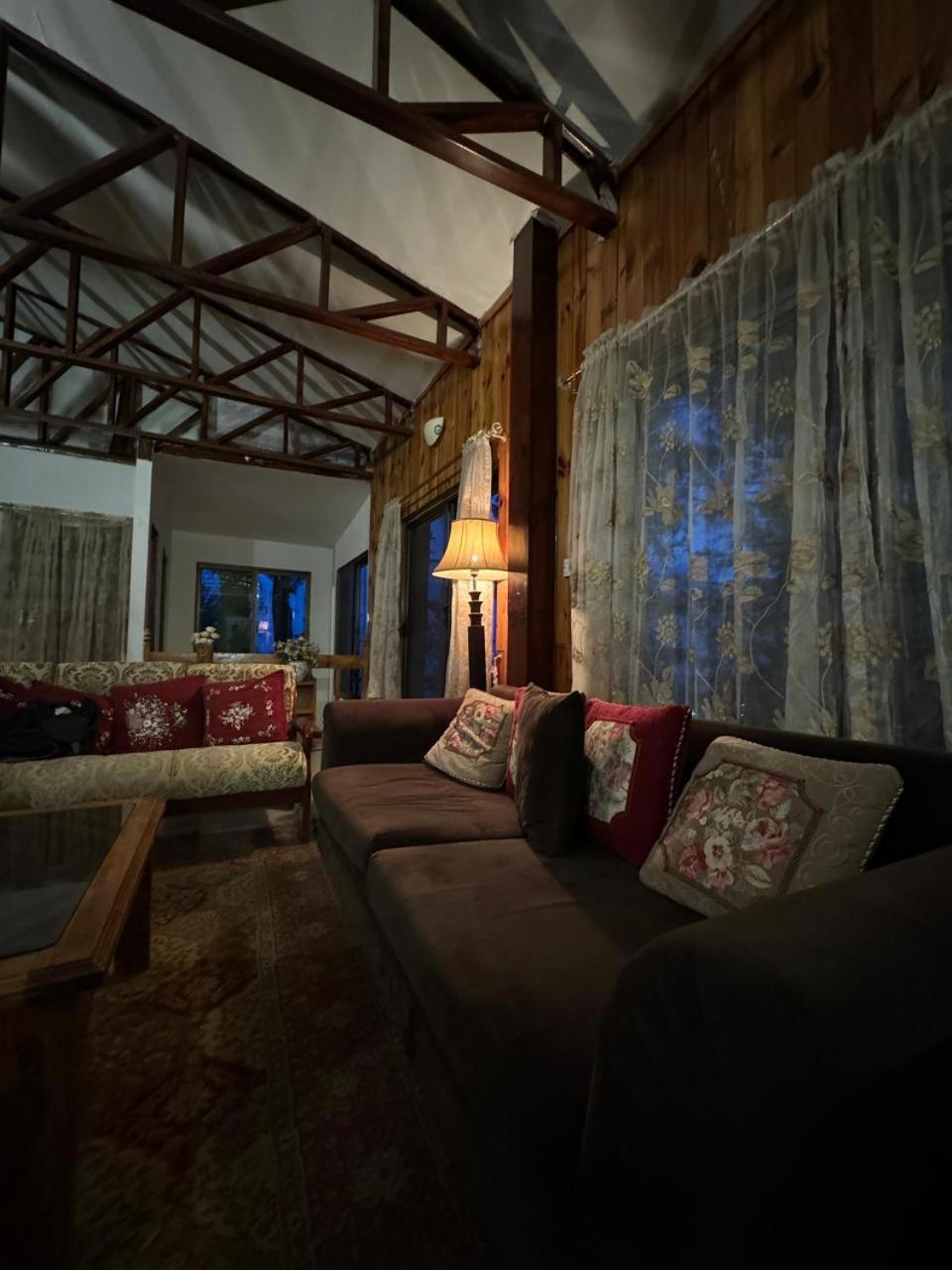 Nathia Gali Pine Ridge Cottages מראה חיצוני תמונה