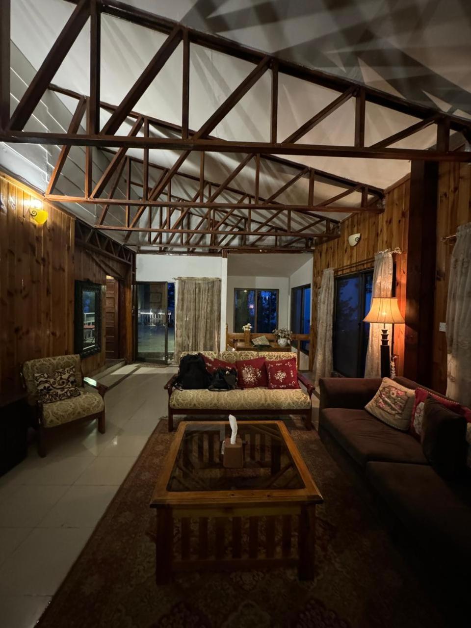 Nathia Gali Pine Ridge Cottages מראה חיצוני תמונה