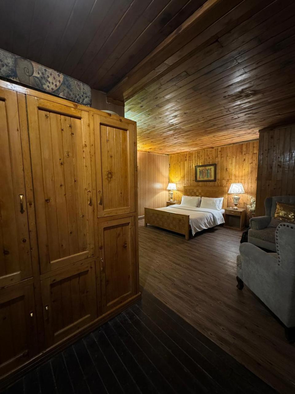 Nathia Gali Pine Ridge Cottages מראה חיצוני תמונה