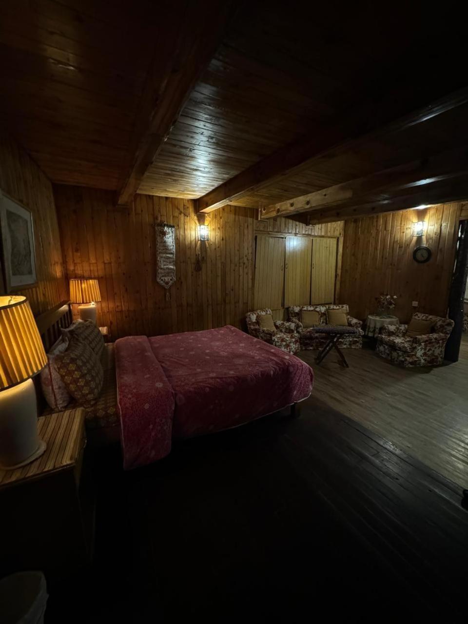 Nathia Gali Pine Ridge Cottages מראה חיצוני תמונה